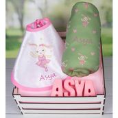 EJOYA Ahşap Sandıkta Kişiye Özel Önlük Battaniye Ve Taş Isimlik Bebek Hediye Seti 109724