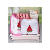 Ejoya Ahşap Sandıkta Kişiye Özel Zıbın Önlük ve Taş Isimlik Bebek Hediye Seti 109449