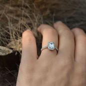 Engin Gold 14K Taşlı Baget Altın Yüzük