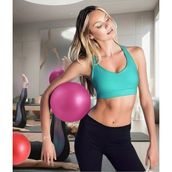 Eşya Dünyası Pilates ve Yoga Topu - 20 cm Patlamayan Yumuşak Gövde - Egzersiz ve Fizyoterapi Topu - Çok Renkli
