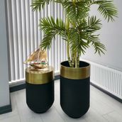 Evdeniste Dekoratif Eskitme Darbuka Siyah 70 cm Saksı +60 cm Sehpa