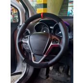 Ford Fiesta Uyumlu Kirmizi Yuzuklu Delikli- Alkantara Deri Direksiyon Kilifi