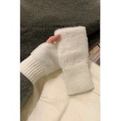 Hitit Socks Kadın 1 Çift Kışlık Parmaksız Termal Esnek Polarlı Peluş Eldiven Beyaz