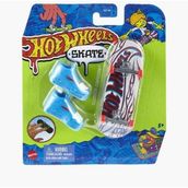 Hot Wheels HGT46 Illussion Confusion Skate Parmak Kaykay ve Ayakkabı Paketi