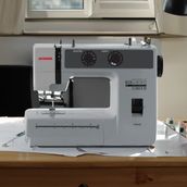 Janome YN5818 Ev Tipi Dikiş Makinesi