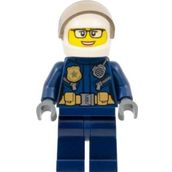 Lego CTY1363 Police City Motorcyclist Female Leather Jacket With Gold Badge and Utility Belt White Helmet Mini Figür
