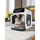 Philips Lattego Seri Tam Otomatik Kahve ve Espresso Makinesi, 4 Çeşit Kahve, Renkli Dokunmatik Ekran, Aquaclean Filtre, Şık Tasarım | Onerous Lambader Hediye - Beyaz