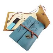 Pilelistore Özel Ahşap Kutulu Mavi Deri Defter ve Anahtarlık Set