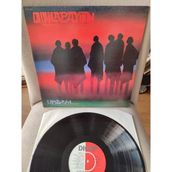 Plakperest Quılapayun - Umbral - 1979 Fransa Basım 33LÜK Lp Albüm 2. El
