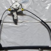 Renault Megane 1998-1999 Sol Elektrikli Motorlu Ön Cam Krikosu