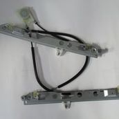 Renault Megane-II 2003-2006 Sağ Elektrikli Motorsuz Ön Cam Krikosu