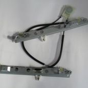 Renault Megane-II 2003-2006 Sol Elektrikli Motorsuz Ön Cam Krikosu