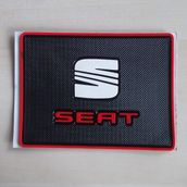 Seat Logolu Kaydırmaz Torpido Pedi - Göğüs Üstü Kaydırmaz Ped (seat Logosu, Seat Arması)