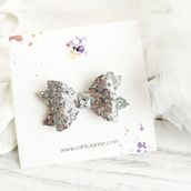 Simli Fiyonk Saçsız Bebek Tokası 6cm -Seyrek Az Saçlı Bebeklere Özel Toka - Gümüş