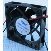 Taida 60x60x15 cm 12V Dc Kare Fan Siyah