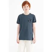 Tommy Life 11121 Orman Yeşili Omuz Baskı Detaylı Standart Kalıp O Yaka Erkek Çocuk T-Shirt