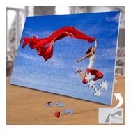 02108 Kırmızı Tüllü Neşeli Kadın 240 Parça Puzzle Yapboz