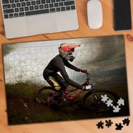 024591 Yamaç Bisikletçisi Sporcu 240 Parça Puzzle Yapboz