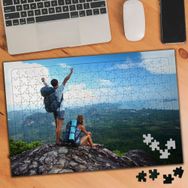 024861 Dağdan Manzarayı İzlemek Kamp Yapma 240 Parça Puzzle Yapboz