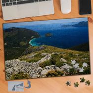 344 Yeşil Vadi Mavi Deniz Manzarası 240 Parça Puzzle Yapboz Tablo