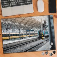 384947 Açık Tren İstasyonu 240 Parça Puzzle Yapboz