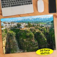 4292153 Kayalıklar Üstünde Ev Manzarası 240 Parça Puzzle Yapboz
