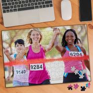52883624 Maraton Koşusu Dostluğu 240 Parça Puzzle Yapboz
