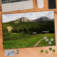 579 Yeşil Ova ve Dağlar Doğa 240 Parça Puzzle Yapboz Tablo