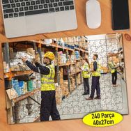 5797 İş Dünyası Depoda Çalışan İnsanlar 240 Parça Puzzle Yapboz