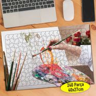 62652907 Tuval Resmi Yapan Ressam Eller 240 Parça Puzzle Yapboz