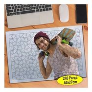 71540262 Kaykay Tutkunu Genç Adam 240 Parça Puzzle Yapboz
