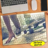 71540378 Kaykay Süren Genç Adam 240 Parça Puzzle Yapboz