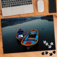 74982 Deniz Kenarında İki Sandal 240 Parça Puzzle Yapboz
