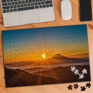 75218 Dağların Arkasında Batan Günşe 240 Parça Puzzle Yapboz