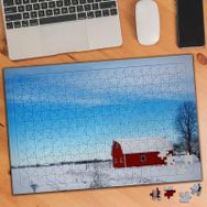 75453 Karlı Havada Kırmızı Ev ve Ağaç 240 Parça Puzzle Yapboz