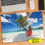 79824499 Palmiye Ağacı Tatil Yapan İnsan 240 Parça Puzzle Yapboz