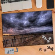 858 Kararmış Bulutlar ve Kırsal Ova 240 Parça Puzzle Yapboz Tablo