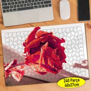 907879 Yakın Çekim Kırmızı Kurumuş Gül 240 Parça Puzzle Yapboz