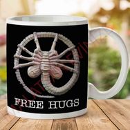 Alien Facehugger Free Hugs Baskılı Kupa