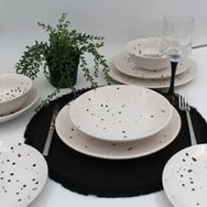 Arna Porselen Point 16 Parça 4 Kişilik Siyah Yemek Takımı