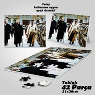 Asil Hobi Askerler Ve Mustafa Kemal Atatürk-Yapboz-Ayak Destekli Çerçeveli 42 Parça Puzzle