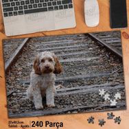Asil Hobi Tren Raylarında Sevimli Köpek-Hayvan Yapboz-Ayak Destekli Çerçeveli 240 Parça Puzzle
