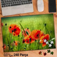 Asil Hobi Yeşil Otlar Arasında Kırmızı Çiçek-Doğa Yapboz-Ayak Destekli Çerçeveli 240 Parça Puzzle