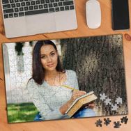 Asilmeydan 456202418 240 Parça Üniversite Öğrencisi Kız Puzzle Yapboz Tablo