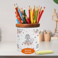 Asilmeydan Çiçek Üstünde Güzel Kedi Ahşap Seramik Kalemlik
