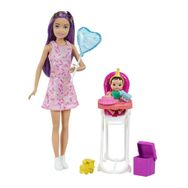 Barbie Parti Temalı GRP40 Bebek Bakıcısı Bebeği Minik Bebekler ve Banyo Aksesuarları Oyun Seti