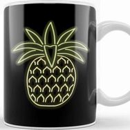 Baskı Dükkanı 80S Retro Neon Sign Aloha Pineapple Kupa