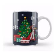 Baskı Dükkanı Dracule Mihawk Around The Christmas Tree One Piece Porselen Beyaz Kupa Bardak