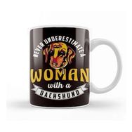 Baskı Dükkanı Never Underestimate Woman With Dachshund Pet Kupa