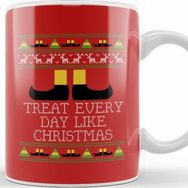 Baskı Dükkanı Treat Every Day Like Christmas Elf Quote Knit Porselen Beyaz Kupa Bardak